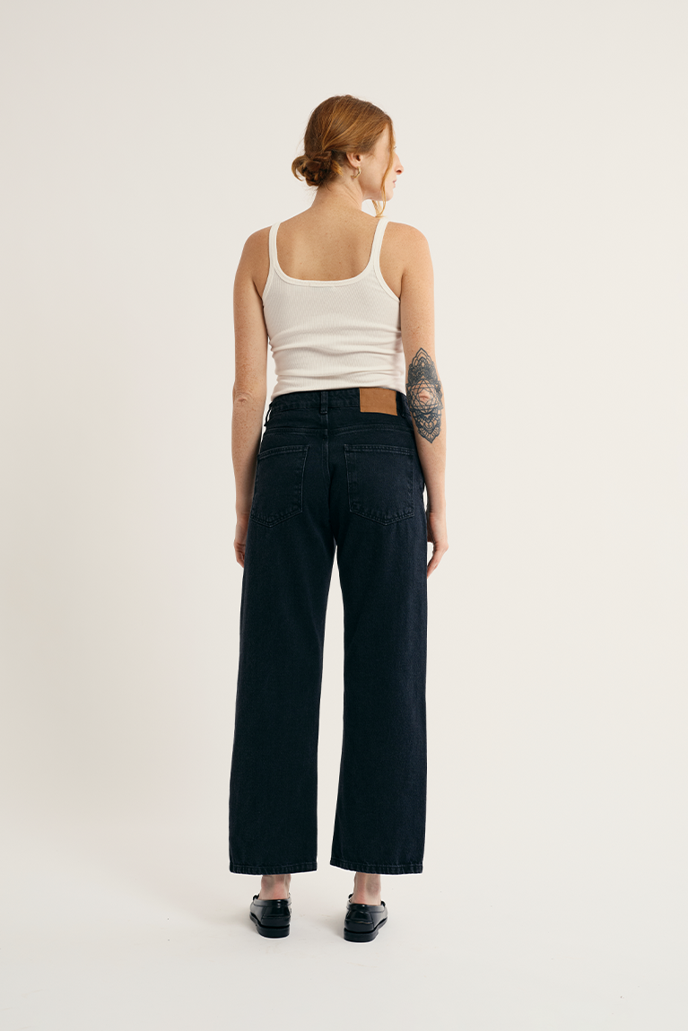 Standard Jeans - Black