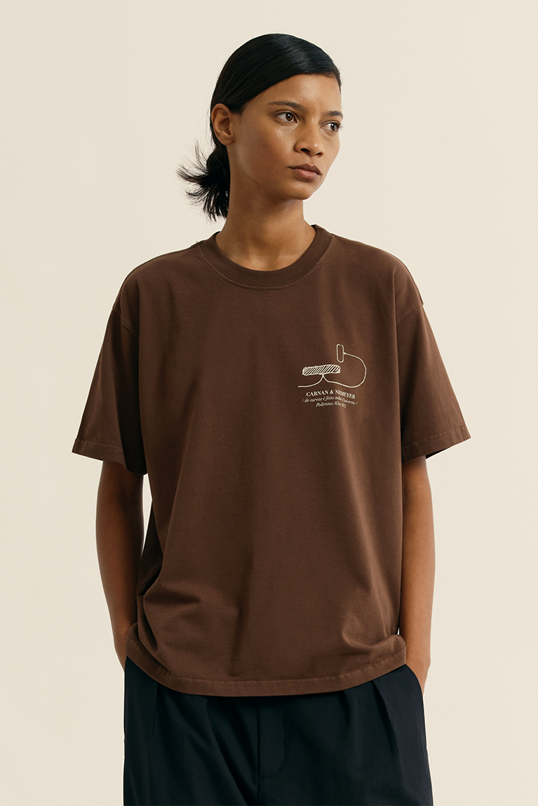 Chair T-shirt - Brown
